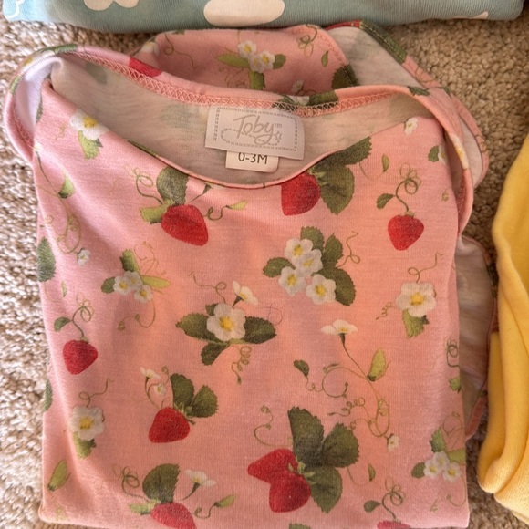 Infant Night gowns Bundle Pack of 5 - vary in size! - Picture 6 of 6